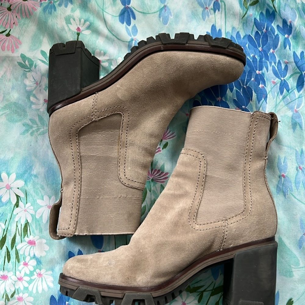 Rag & Bone Shiloh Mid Chelsea Suede Taupe Boots - 39.5 - Picture 12 of 17